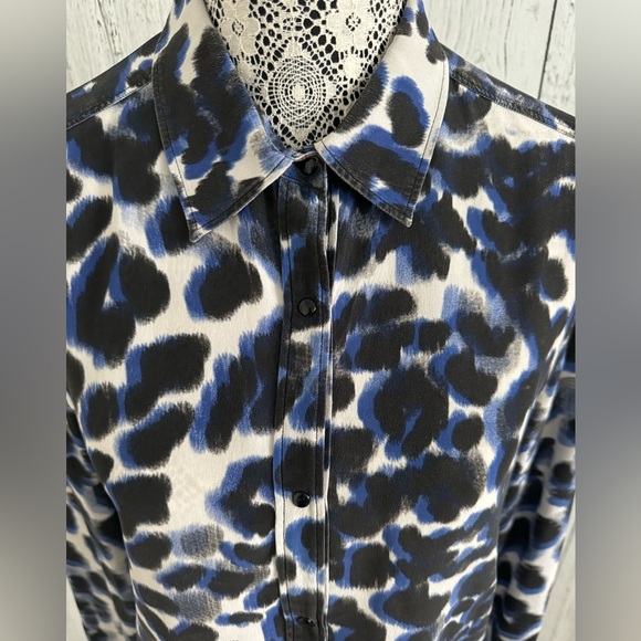 Sandro 100% Silk Button Down, Sz 2, Leopard Print - Picture 3 of 12